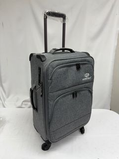 (Category: ) located in . Submitted by luggageoutletsg (Listing ID 1392200097, Image 1). Description: .
