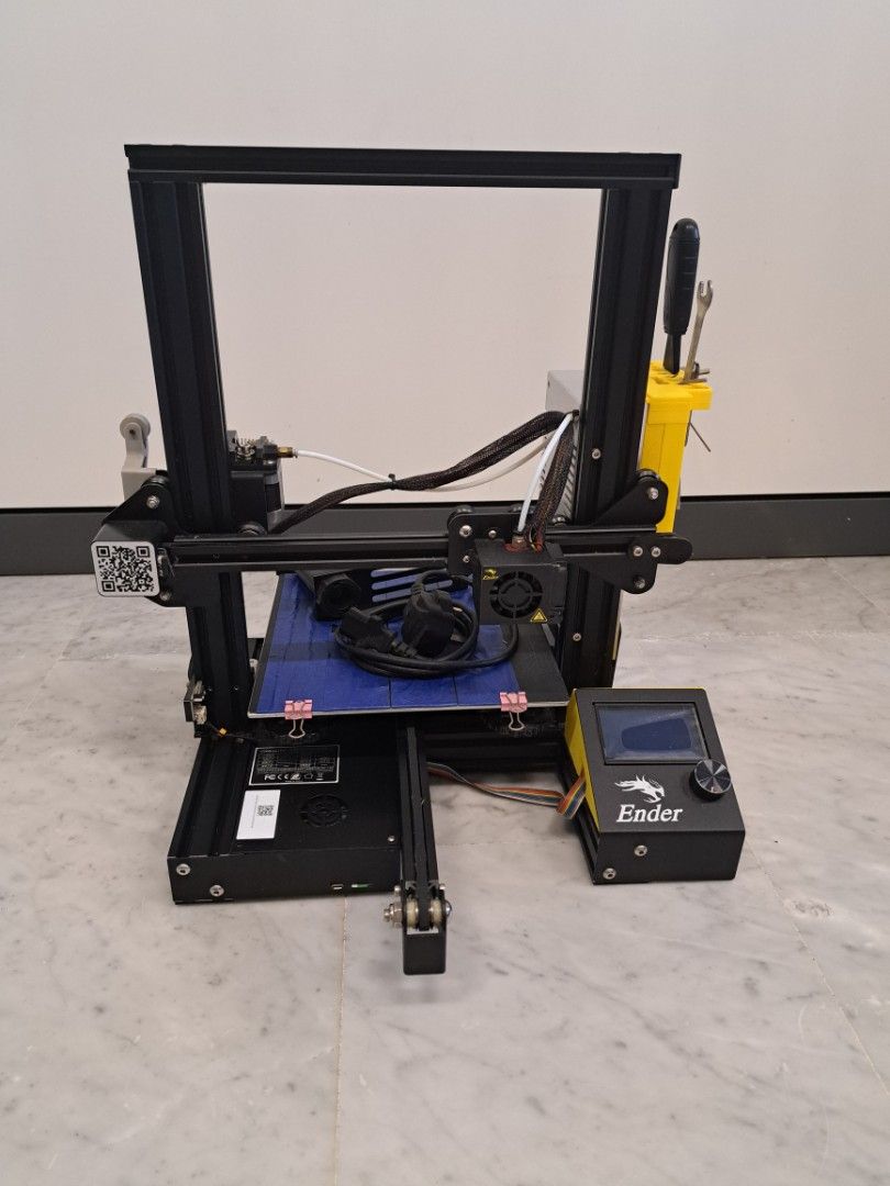 3D printer Ender 3 with Printer Filament475401938871275520