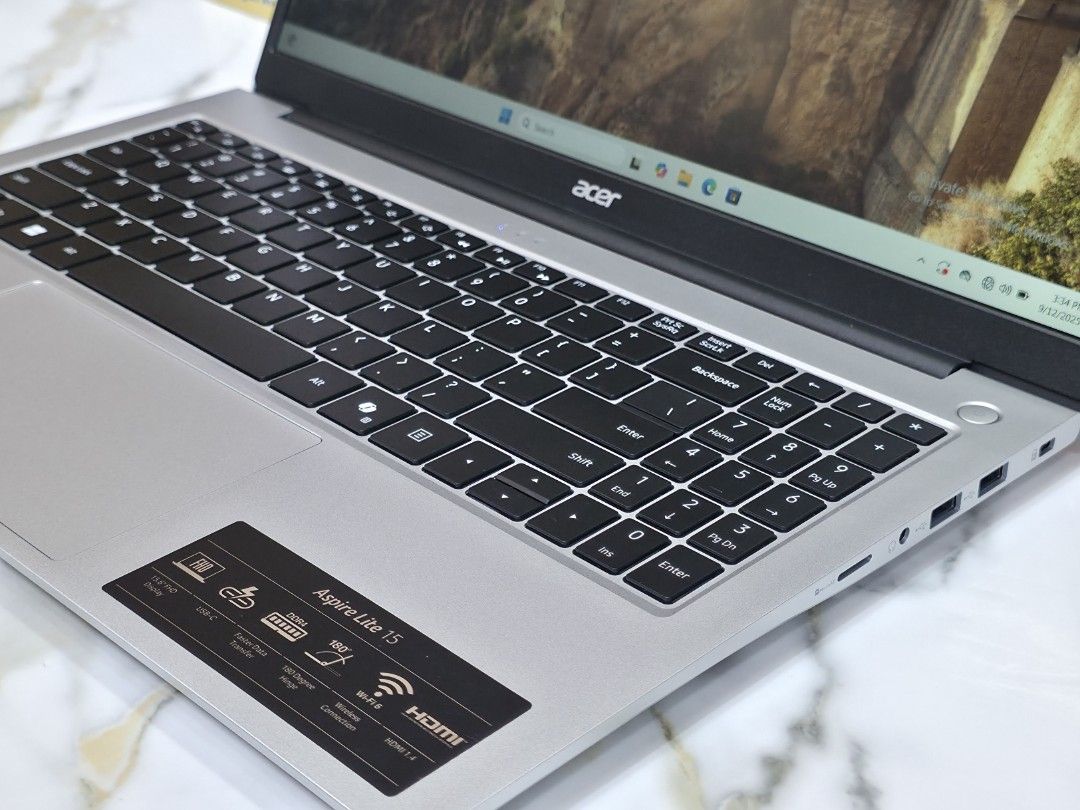 Acer Aspire Lite AL15-41P-R51N AMD Ryzen 7 5700U 16GB RAM 512GB SSD 15. ...