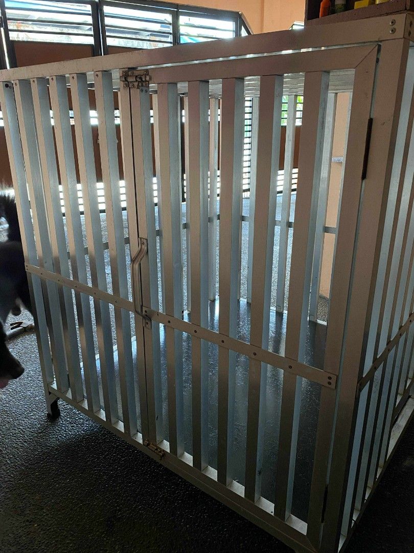 Aluminum Dog Cage (Category: Homes & Other Pet Accessories) located in Manila. Submitted by velasregin84719 (Listing ID 1392273655, Image 3). Description: For sale Aluminum Dog Cage Can fit medium to large dogs RFS: Lagi na nasa loob ng bahay yung dog Semi negotiable Pick up or deliver via lalamove only.