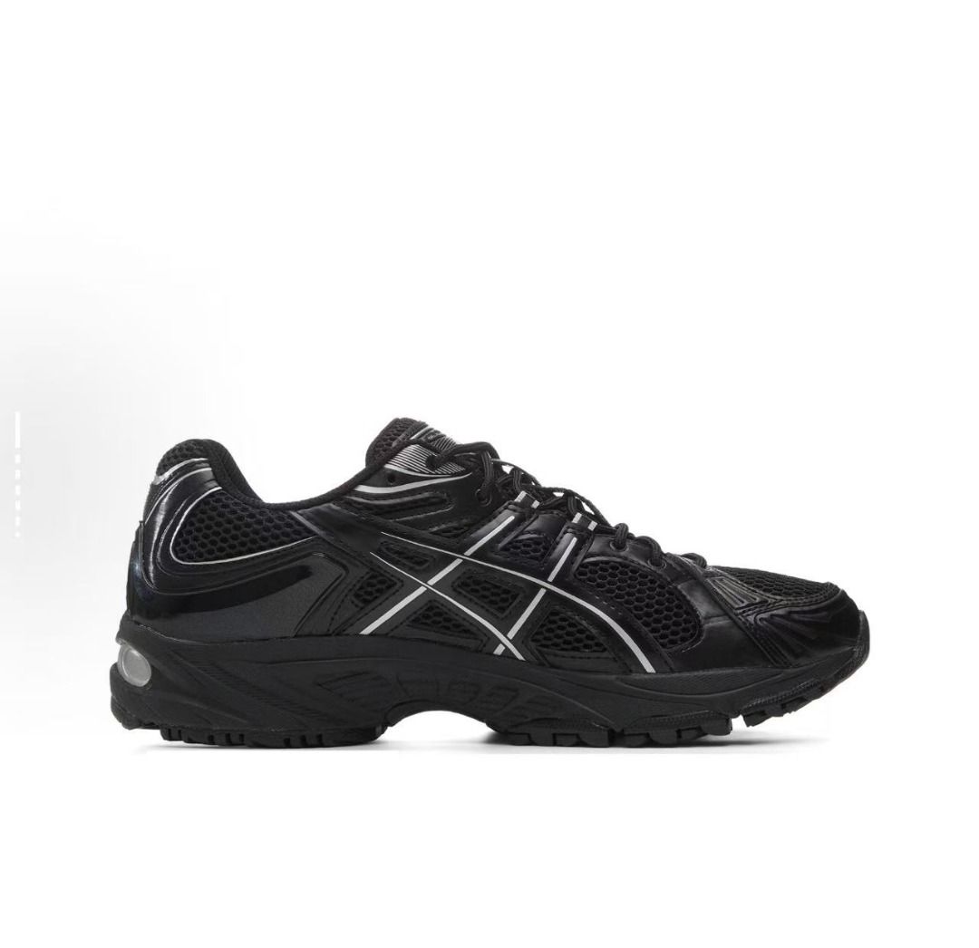 ASICS Gel-Kahana TR Nexus Unisex. (Category: Sneakers) located in Singapore. Submitted by hugercz2613744 (Listing ID 1392204907, Image 3). Description: Brand new Authentic Comes with shoe box SIZE:36-46.