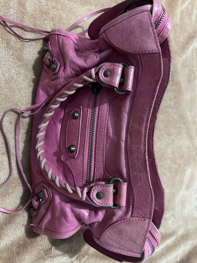balenciaga mini city bag (Category: Purses & Pouches) located in Marikina City. Submitted by purplestash28 (Listing ID 1392227574, Image 2). Description: pre loved Balenciaga classic mini city bag in Pink.