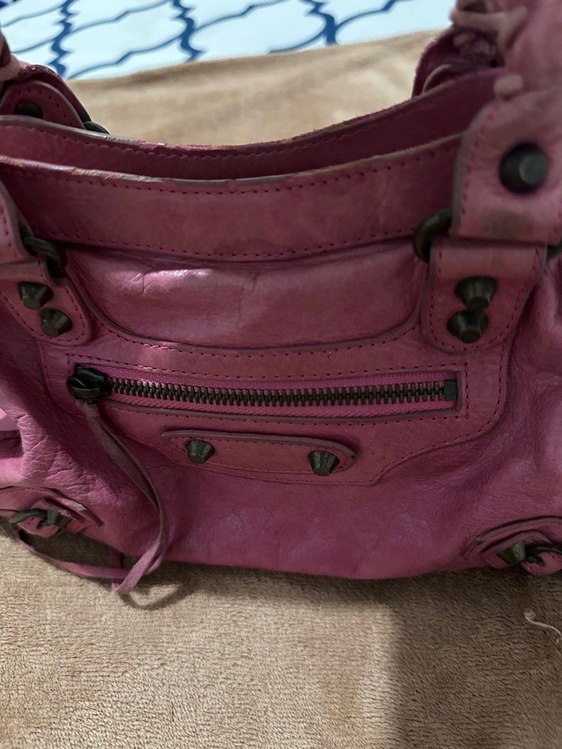 balenciaga mini city bag (Category: Purses & Pouches) located in Marikina City. Submitted by purplestash28 (Listing ID 1392227574, Image 1). Description: pre loved Balenciaga classic mini city bag in Pink.