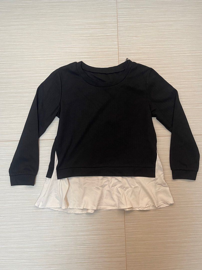 Black Knitted Pull over Sweater with white inner detail (Category: Coats, Jackets and Outerwear) located in Bacoor. Submitted by loopandlabelph (Listing ID 1392154828, Image 1). Description: Preloved - Manage your expectations (will state issues of the item) Small Color may vary due to lighting Prices are NEGOTIABLE! Send message for negotiations and more informations (when worn photos) MOP: Gcash | BPI MOD: Meet-up SM Bacoor | JNT | Grab | LBC |