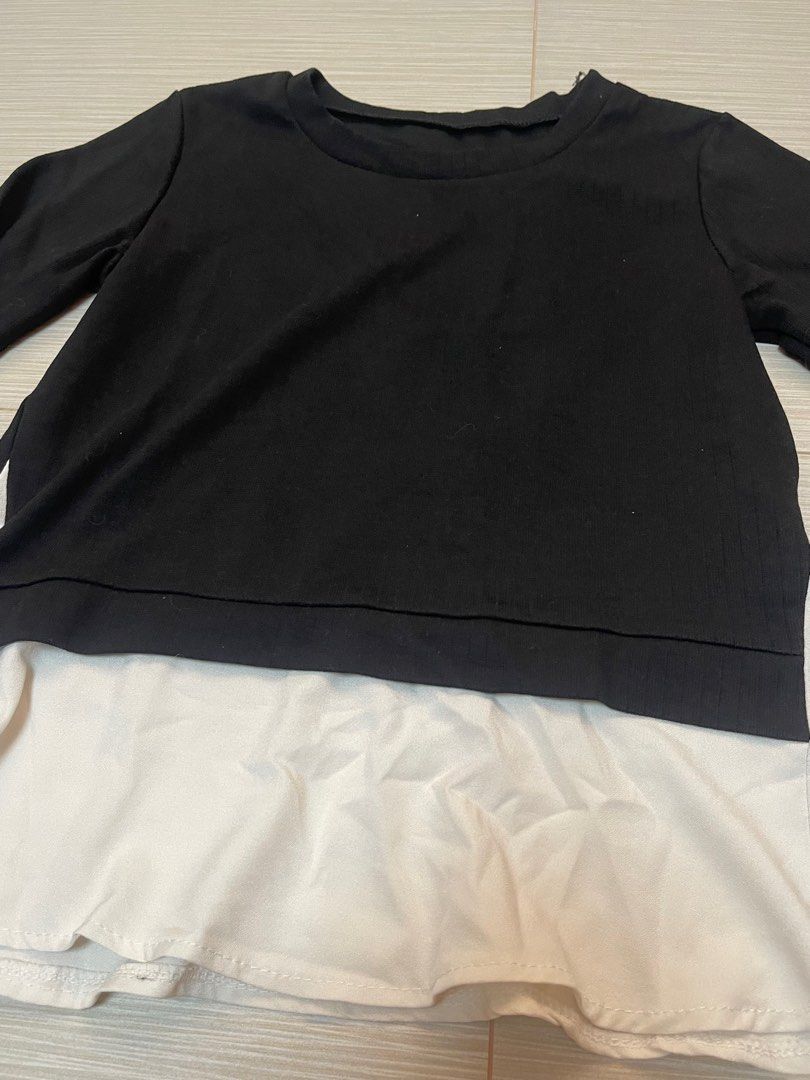 Black Knitted Pull over Sweater with white inner detail (Category: Coats, Jackets and Outerwear) located in Bacoor. Submitted by loopandlabelph (Listing ID 1392154828, Image 2). Description: Preloved - Manage your expectations (will state issues of the item) Small Color may vary due to lighting Prices are NEGOTIABLE! Send message for negotiations and more informations (when worn photos) MOP: Gcash | BPI MOD: Meet-up SM Bacoor | JNT | Grab | LBC |