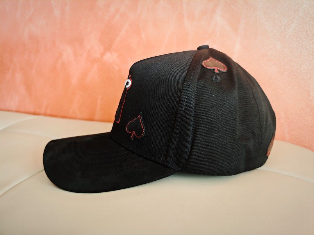 Cap (Category: Hats & Beanies) located in Singapore. Submitted by capycity (Listing ID 1390649245, Image 3). Description: .