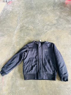 (Category: ) located in . Submitted by bon_thrift (Listing ID 1392177492, Image 1). Description: .