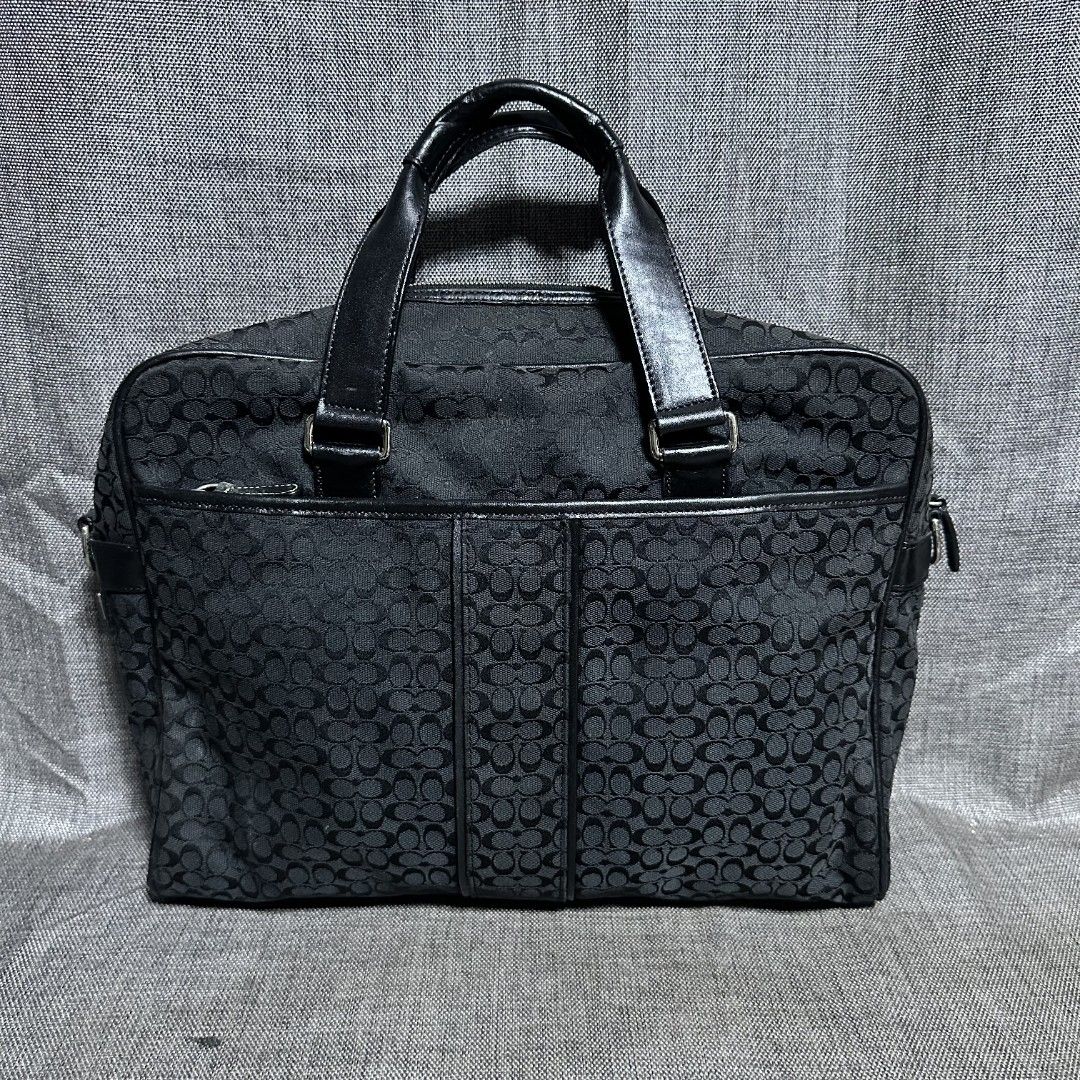 Coach hand bag (Category: Luxury Bags & Wallets) located in Manila. Submitted by greyinfash06839 (Listing ID 1392279718, Image 1). Description: 🤍Item: Coach hand bag 🤍Brand: Coach 🤍Matirial: Canvas 🤍Quality: Original 🤍color: Black 🤍Size: Large 🤍Dimension. H: 12 L: 15 W: 3 🤍Sex: For Men 🤍Issue: Sign of use 🤍Condition Rate: 9/10 🤍Other info:.