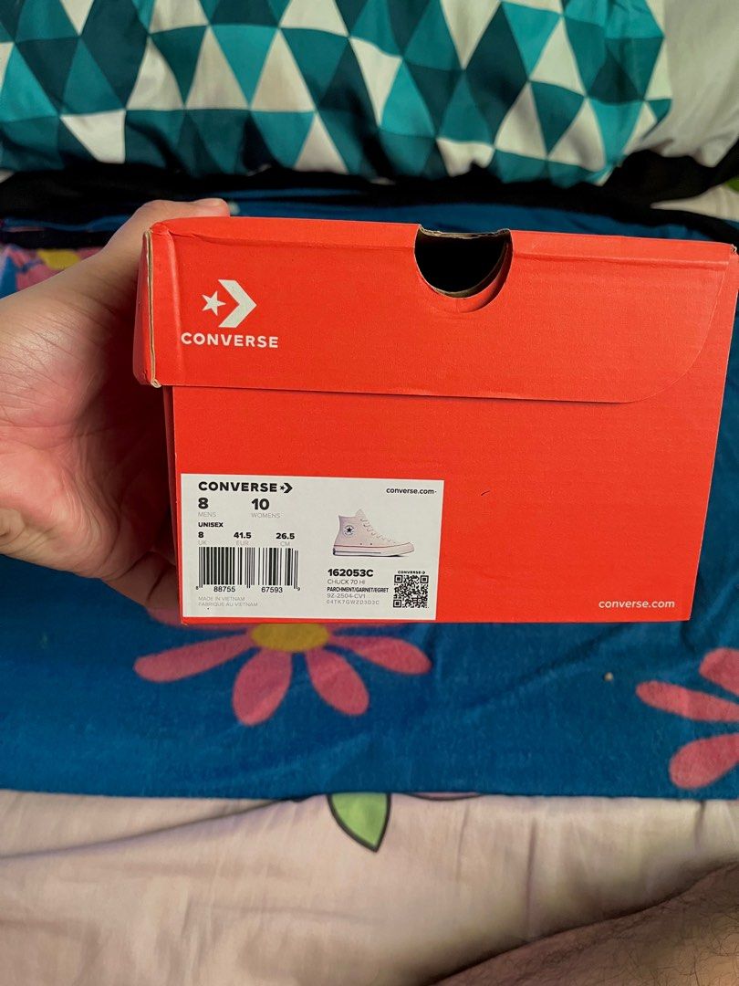 Converse Chuck 70 Men's Sneakers - Parchment (Category: Sneakers) located in Manila. Submitted by trying2bbttr (Listing ID 1392136490, Image 2). Description: Brand new and never used. Size 9 or 8.5 sa US. Malaki kasi sizing onti Converse.