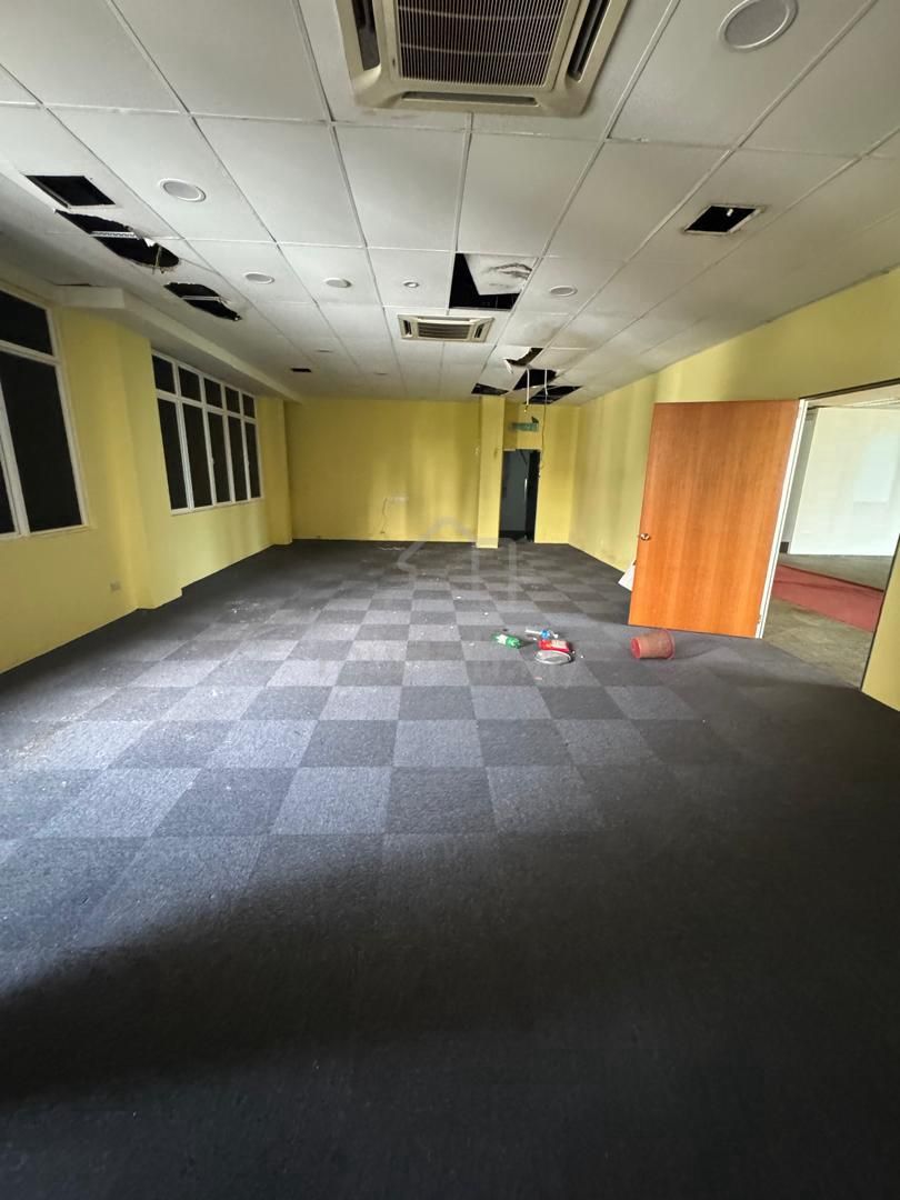 Corner Limited 3 Storey Factory Medan Niaga Kepong [high ceiling/lift ...