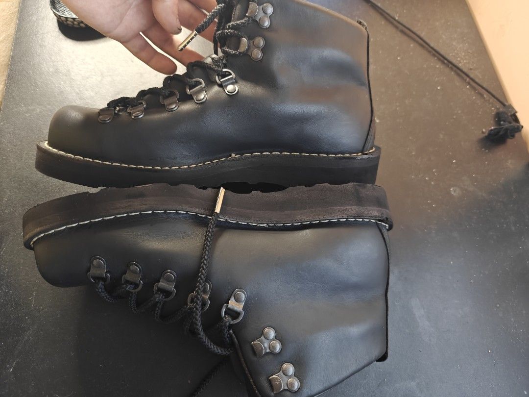 Danner Mountain Light Boots (Category: Boots) located in Malay. Submitted by creamcheese. (Listing ID 1392197561, Image 3). Description: Danner Mountain Light Fits like Red Wing 7D Like New condition, used less than 5x...