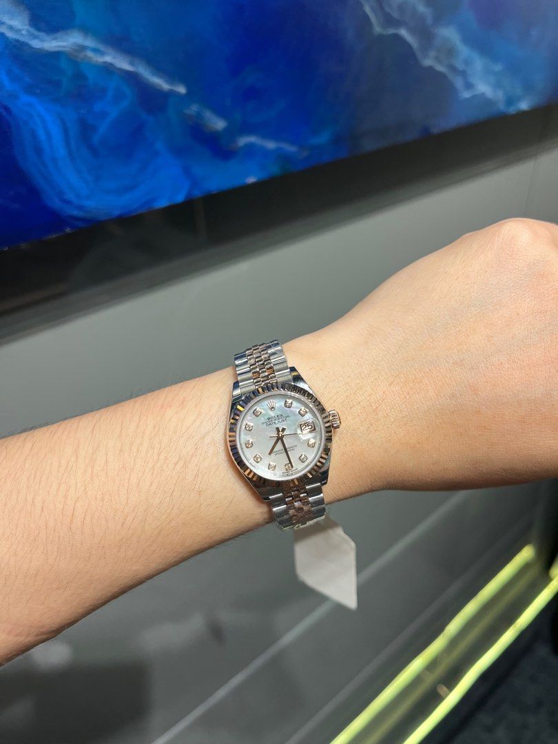 Datejust 28mm mop (Category: Luxury Watches) located in Marikina City. Submitted by yaniyanyan (Listing ID 1392154185, Image 2). Description: ROLEX Datejust 28 TTRG MOP w/ Dias • Ref 279171 • Yr 2019 • w/ Original Papers.