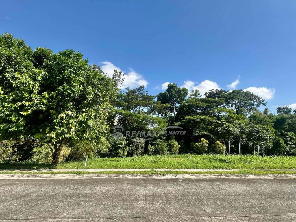 (Category: ) located in . Submitted by metrodwellings (Listing ID 1392203086, Image 1). Description: .