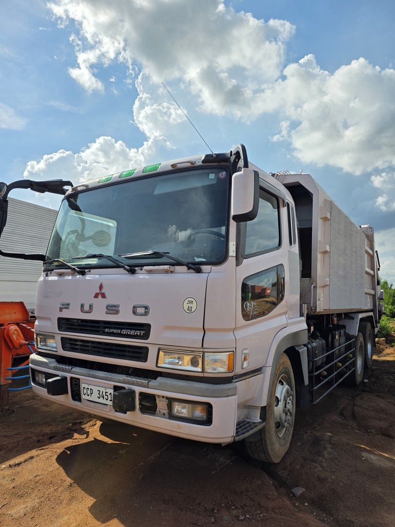 Garbage compactor fuso 6m70 10 wheelers molye double diff 20cbm 2024model (Category: Heavy Vehicles) located in Manila. Submitted by samansubic (Listing ID 1392252436, Image 2). Description: Garbage compactor fuso 6m70 10 wheelers molye double diff 20cbm 2024model.