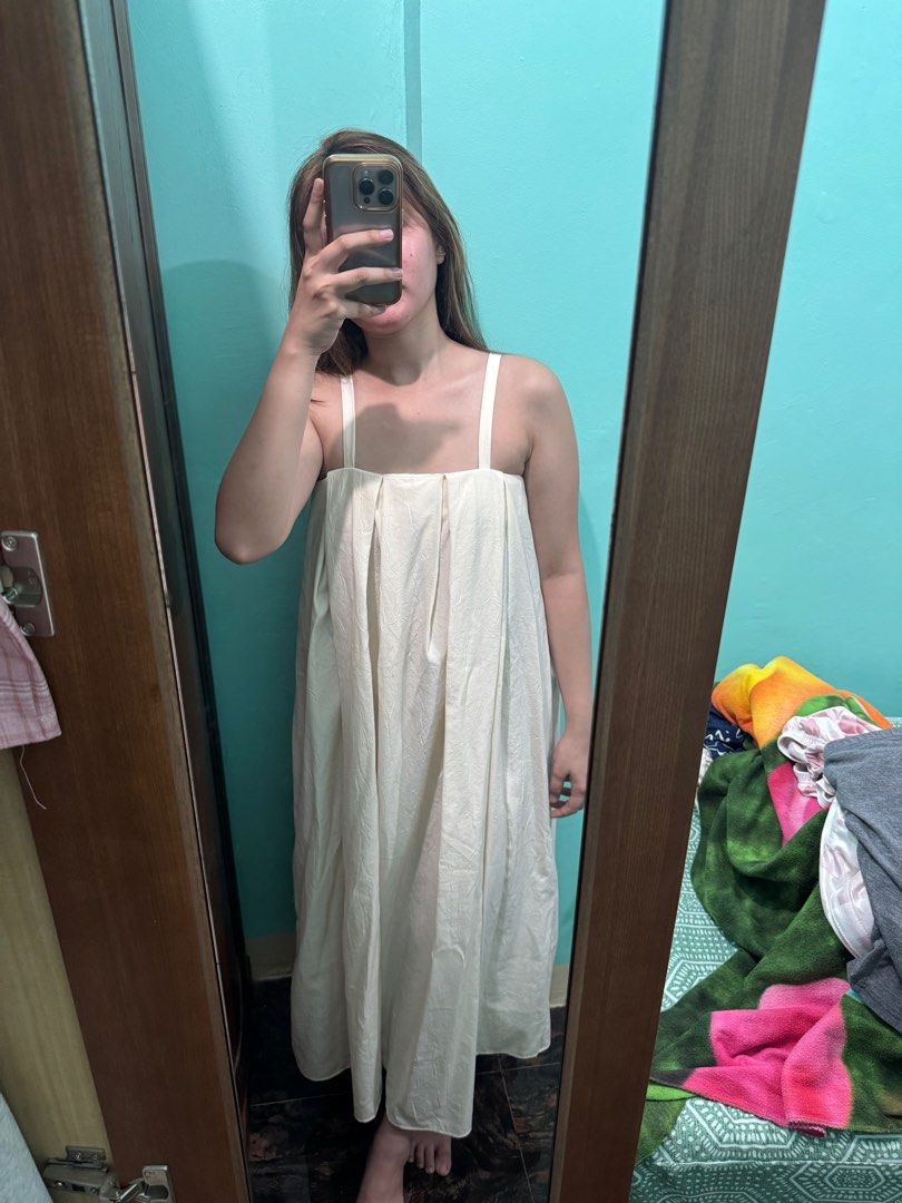 H&M LINEN MAXI DRESS (Category: Dresses) located in Quezon City. Submitted by mkdlg (Listing ID 1392279154, Image 1). Description: FITS XS-S Very nice in person Bought in sm mega!.