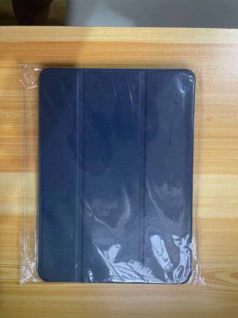 iPad 10th Gen Case (Category: Cases & Sleeves) located in Caloocan City. Submitted by prelovedby.ericka (Listing ID 1392175234, Image 1). Description: .