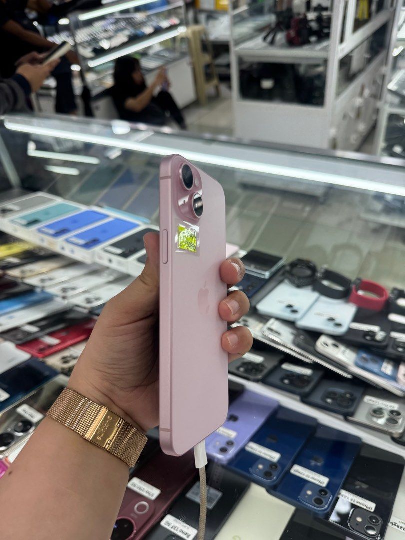 Iphone 15 Plus 128gb 98% batt CH FU dualsim (Category: iPhone 15 Series) located in San Juan City. Submitted by javedsgadgetshop (Listing ID 1392275146, Image 2). Description: INSTALLMENT OPTIONS : SPAY LATER / GGIVES / CREDIT CARD! WE BUY AND SELL SO PWEDE MAGBINTA OR SWAP ! Quick Specs : 💵 Iphone 15+ (Dualsim) •128gb •CH Variant •98% batt health •Factory Unlock •95% Smoothness •No hidden issue | No Repaired •100% Authentic | Not Refurbished •w