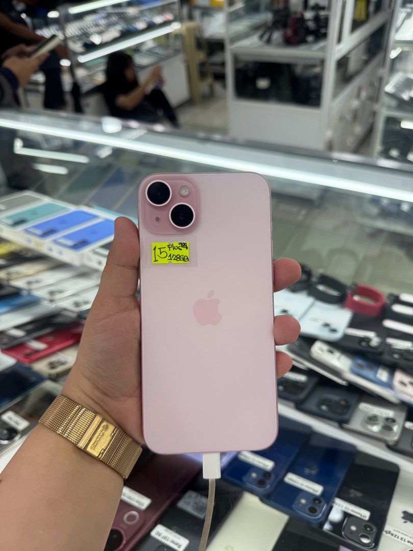Iphone 15 Plus 128gb 98% batt CH FU dualsim (Category: iPhone 15 Series) located in San Juan City. Submitted by javedsgadgetshop (Listing ID 1392275146, Image 1). Description: INSTALLMENT OPTIONS : SPAY LATER / GGIVES / CREDIT CARD! WE BUY AND SELL SO PWEDE MAGBINTA OR SWAP ! Quick Specs : 💵 Iphone 15+ (Dualsim) •128gb •CH Variant •98% batt health •Factory Unlock •95% Smoothness •No hidden issue | No Repaired •100% Authentic | Not Refurbished •w