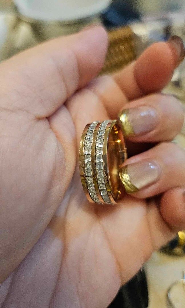 Japan Fashion rings (Category: Rings) located in Dumaguete. Submitted by ellelopez35 (Listing ID 1392255692, Image 2). Description: Vintage to modern Fashion rings 450 each.