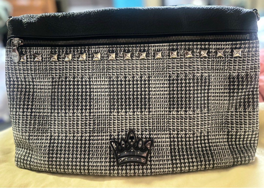 j.estina 2-way sling bag (Category: Luxury Bags & Wallets) located in Quezon City. Submitted by donaya_luxe (Listing ID 1392251061, Image 1). Description: Good as brandnew Can use as clutch or sling Dimensions: Height 10 inches, length 14 inches.