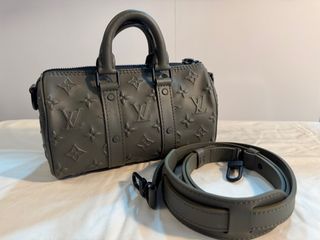 （分類：）位於 。 由 polchua 提交（商品編號 1392181530，圖片 1）。簡介： 。