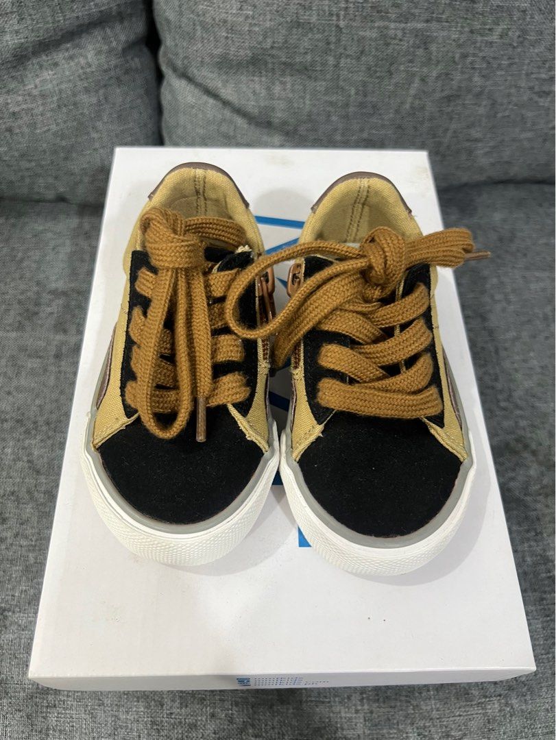 Meet My Feet Kids (Category: Babies & Kids Fashion) located in Manila. Submitted by jsmnte_ (Listing ID 1392183492, Image 2). Description: For Sale MMF BEN Kids Shoes Black/Khaki 22.