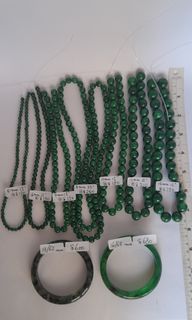 緬甸乾青珠串/手鈪，滿綠色，圓滑好水頭。每款價錢如照片顯示，兩款起八折多數量價錢可商議。no.12.9.2564246336794113110