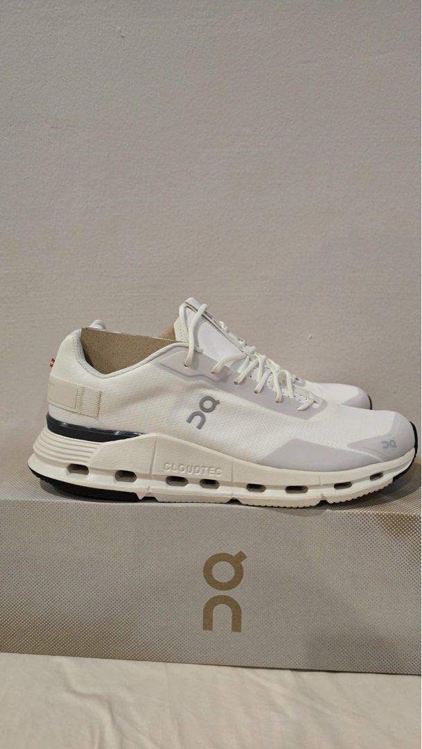OC Cloudnova Form - White Eclipse (Category: Sneakers) located in Singapore. Submitted by mollyshop (Listing ID 1392203190, Image 1). Description: - Brand new On CloudTec running shoes - Color: White - Never worn, in original box - Features CloudTec cushioning - Sleek design - Suitable for running and everyday use.