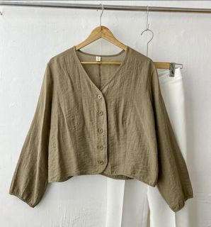 (Category: ) located in . Submitted by trendytop (Listing ID 1392192187, Image 1). Description: .