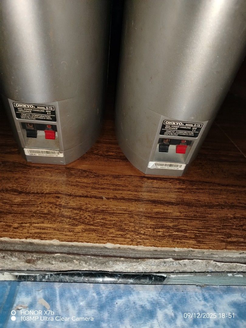Onkyo D-T2 2way Speakers (2Pcs.) (Category: Soundbars, Speakers & Amplifiers) located in Valenzuela. Submitted by henbaluyan (Listing ID 1392235241, Image 3). Description: FOR SALE: Onkyo D-T2 2way Speakers (2Pcs.) No Issue!... Napaka Ganda ng Sounds Quality...👍👍 Php1,050 nalang Valenzuela City Loc.