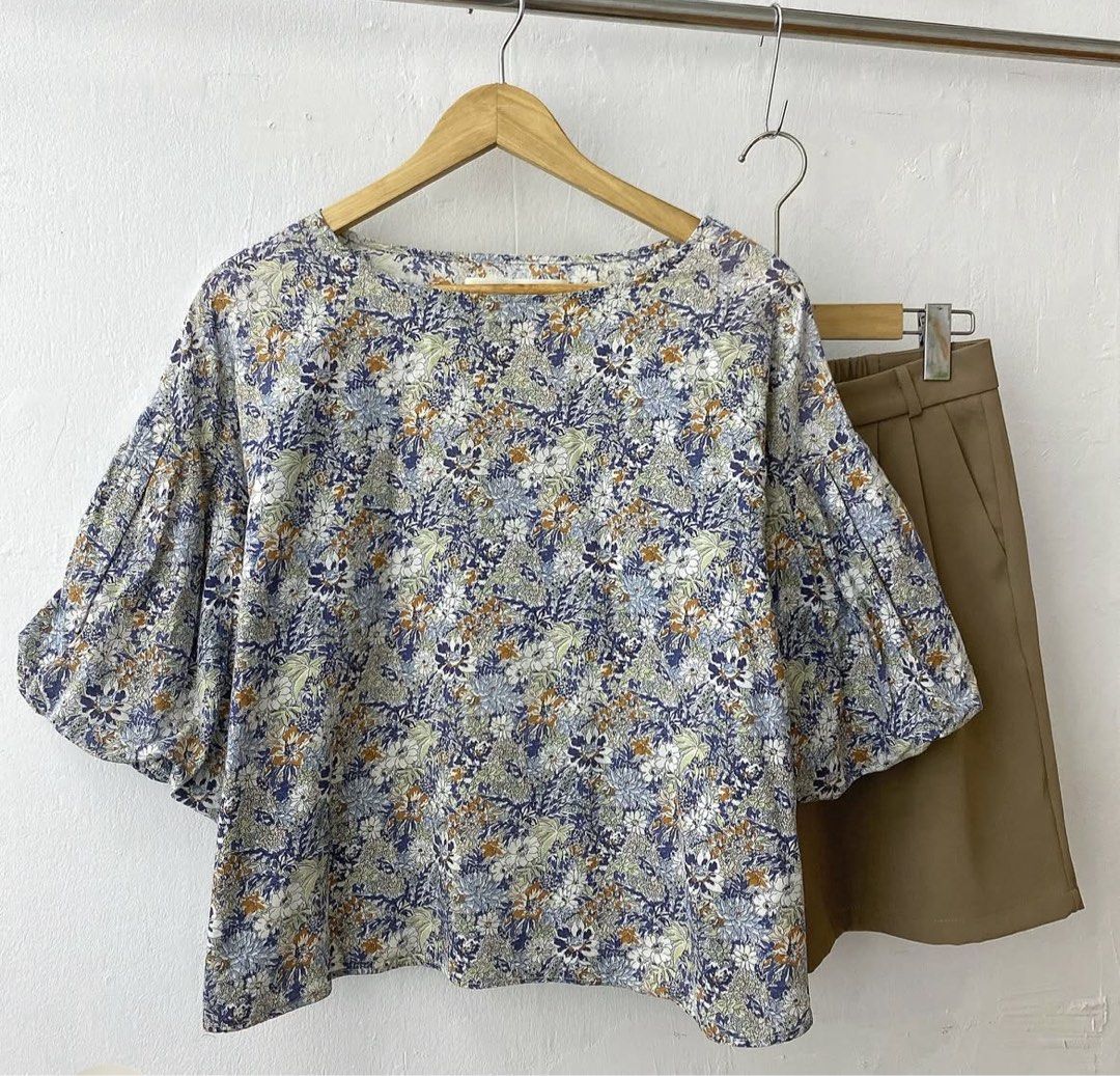 Semi-crop Vintage floral Top (Category: Blouses) located in Cavite. Submitted by trendytop (Listing ID 1392191465, Image 1). Description: Pretty in actual Fits Medium to Large.
