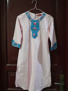 (Kategori: ) berada di . Dikirim oleh declutter_project_23 (ID iklan 1392237520, Gambar 1). Deskripsi: .