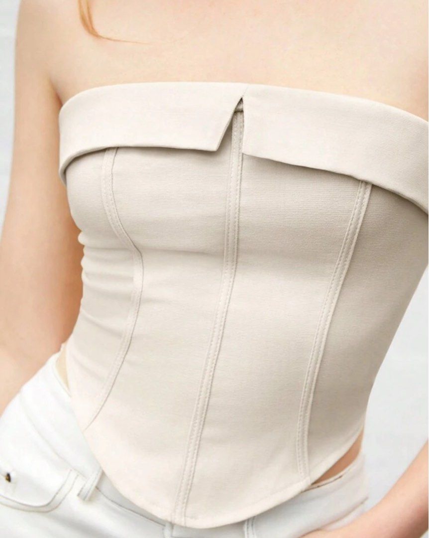 SHEIN Bandeau Fitted Top (Category: Others Tops) located in Pagadian. Submitted by kcmph (Listing ID 1392141572, Image 2). Description: Used once like new Size XS Slightly stretchable Ganda ng Fit😍.