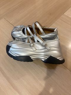 (Category: ) located in . Submitted by impulsivecloset (Listing ID 1392249981, Image 1). Description: .