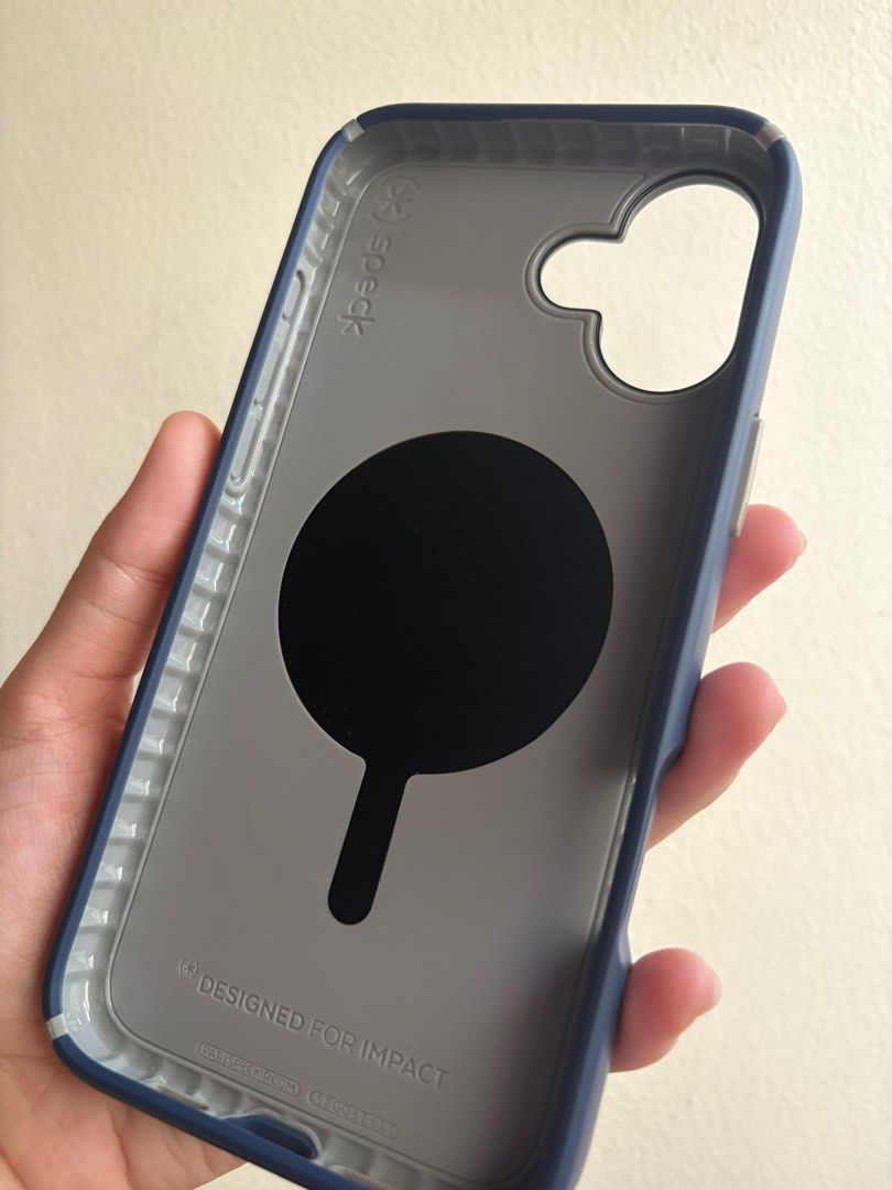 Speck Presidio2 Pro Coastal Blue (iPhone 16 Plus) (Category: Cases & Sleeves) located in Quezon City. Submitted by geemv_ (Listing ID 1392128980, Image 2). Description: • bought for Php 1990 last Nov 2024 at Beyond the Box • box not included (misplaced) • rfs: i don’t use it anymore loc: katipunan, qc.