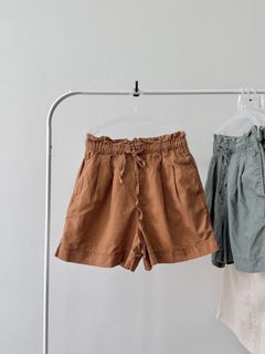 (Category: ) located in . Submitted by lilocloset (Listing ID 1392257198, Image 1). Description: .
