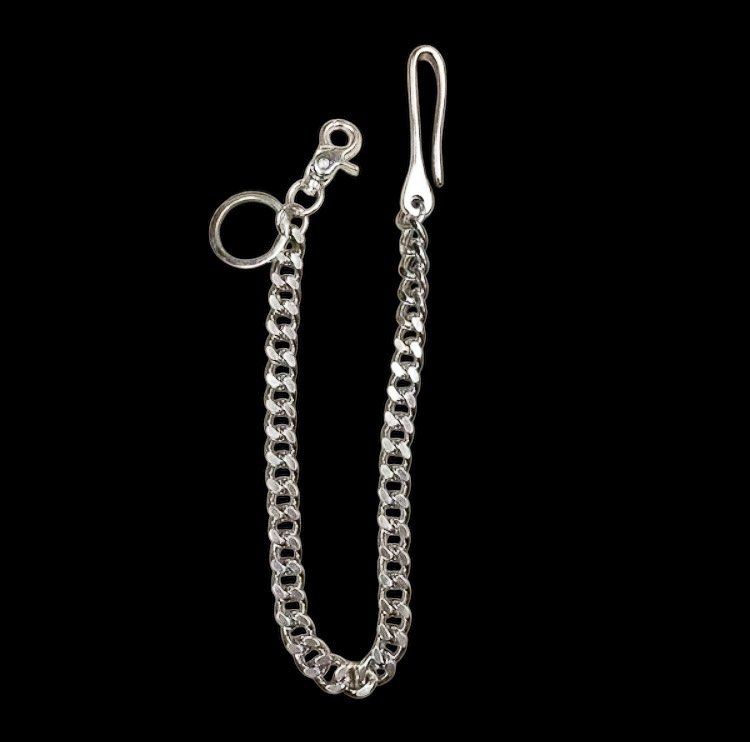 Wallet chain solid (Category: Wallets & Card Holders) located in Kota Bharu. Submitted by mohdnazmi60 (Listing ID 1392258897, Image 1). Description: Solid .
