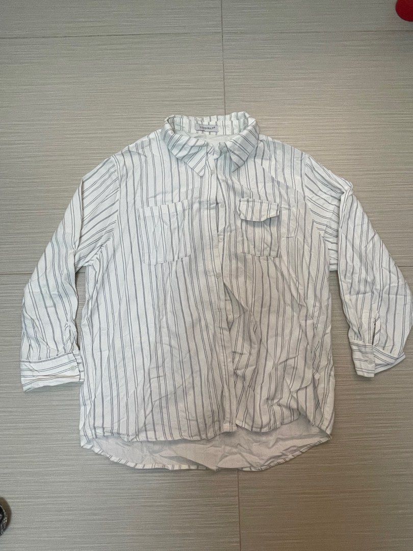 White Stripes Button down polo Corduroy Oversize (Category: Others Tops) located in Bacoor. Submitted by loopandlabelph (Listing ID 1392154274, Image 1). Description: Preloved - Manage your expectations (will state issues of the item) Semi med (women) small (men) Color may vary due to lighting Prices are NEGOTIABLE! Send message for negotiations and more informations (when worn photos) MOP: Gcash | BPI MOD: Meet-up SM Bacoor | JNT | Grab | LBC | 