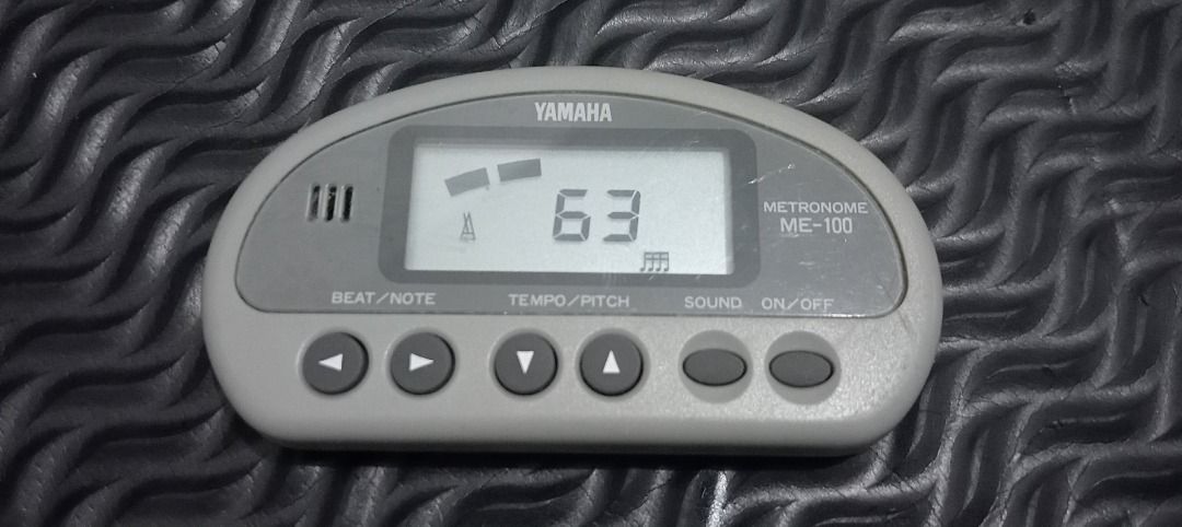 YAMAHA ME-100 Digital Metronome (Category: Musical Instruments) located in Quezon City. Submitted by potfishcake (Listing ID 1392273596, Image 2). Description: YAMAHA ME-100 Digital Metronome The ME-100 has a large LCD that is easy to read. Both A and Bb tuning notes are available making it great for use with wind instruments. Standard pitch is adjustable from A=440Hz to 445Hz. The Auto power off function turns the metronome off after approximate