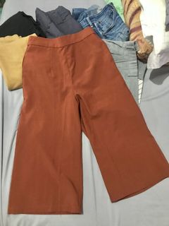 (Kategori: ) berada di . Dikirim oleh clotes.second_ (ID iklan 1392193943, Gambar 1). Deskripsi: .