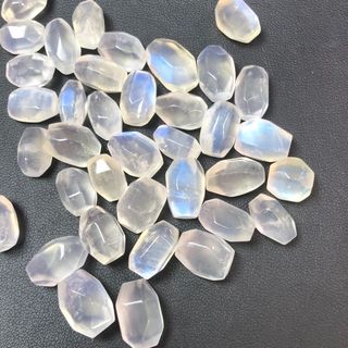 【巴西礦脈·藍月光隨型原石】🌙柔光護夢｜靜心招緣｜珠寶級藏品｜結緣價75元｜天然水晶手串DIY小件64235657323267110