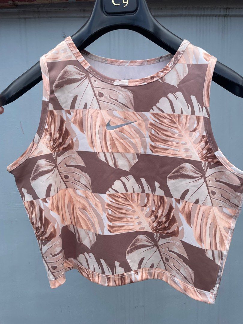 Nike Crop Top - Large (Black and Orange) (Category: Activewear) located in Las Pinas. Submitted by serialthrifter (Listing ID 1392404686, Image 3). Description: Adidas activewear crop top. Available in black/gray and orange/brown. Size is large..