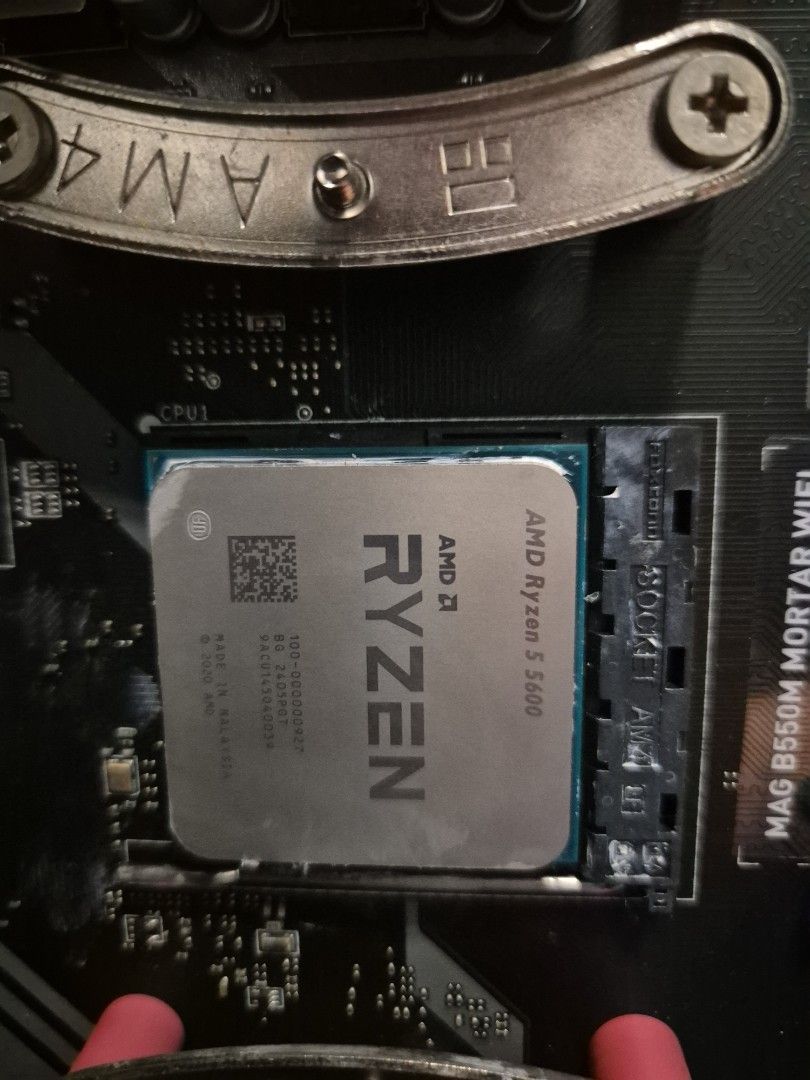 AMD Ryzen 5 5600 CPU, MSI B550M Mortar, HyperX RAM 16gb 3200mghz