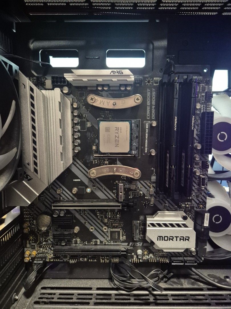 AMD Ryzen 5 5600 CPU, MSI B550M Mortar, HyperX RAM 16gb 3200mghz