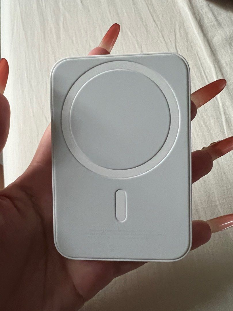 Apple MagSafe Battery Pack White, Mobile Phones & Gadgets, Mobile