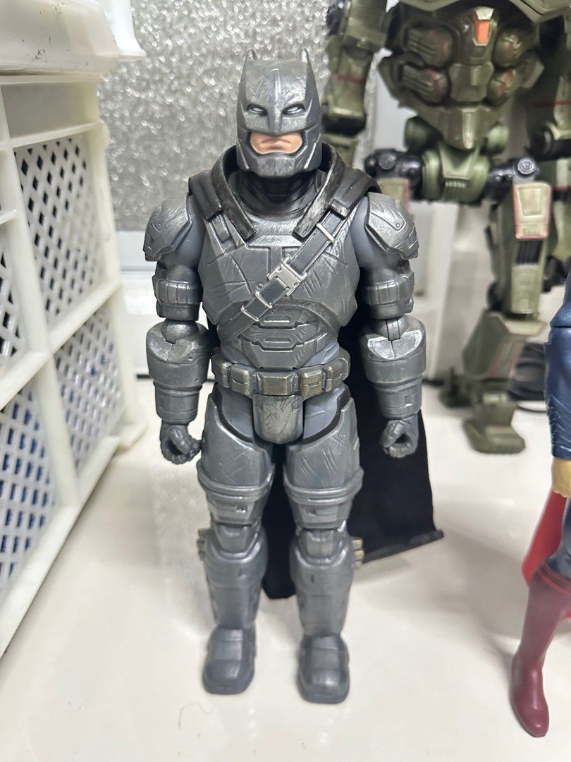 Batman vs Superman Dawn of Justi e Multiverse 12” Figures (Category: Figurines & Statues) located in Las Pinas. Submitted by wisehorse.a60479 (Listing ID 1392479136, Image 2). Description: .