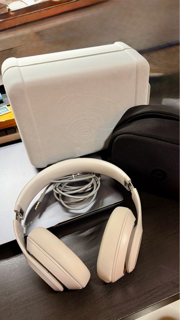 Beats Studio Pro Headphones - White