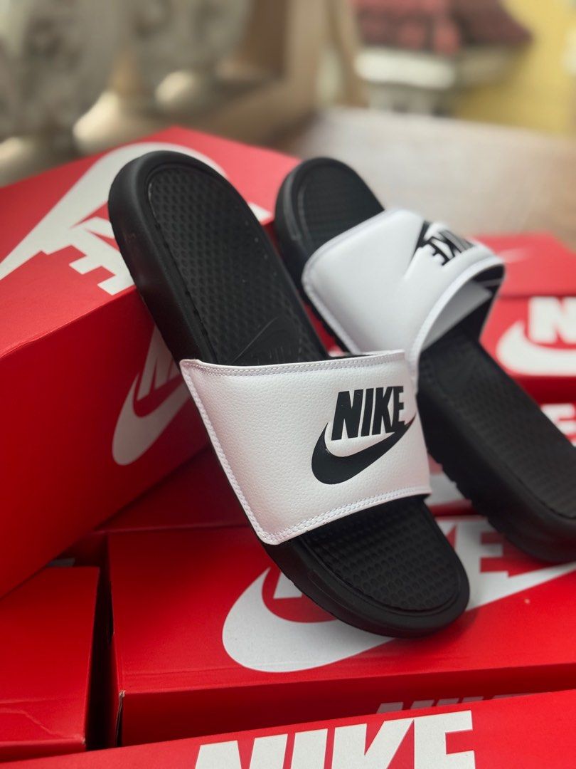 Benassi JDI Panda (Category: Slippers & Slides) located in Muntinlupa City. Submitted by _uncledrew (Listing ID 1392341061, Image 1). Description: Brandnew sz 10 Benassi JDI Panda ₱995 only.