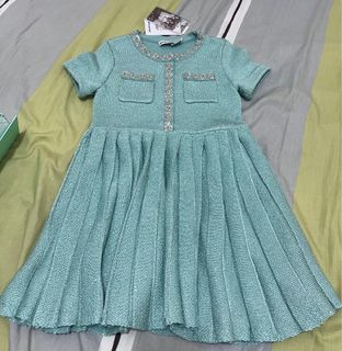 （分類：）位於 。 由 monalisafio 提交（商品編號 1392301157，圖片 1）。簡介： 。