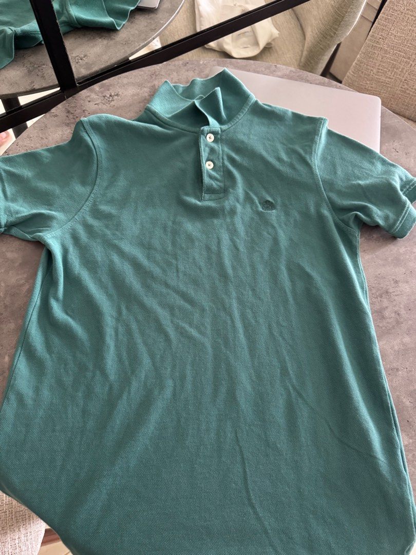 Cortefiel Green Polo Shirt (Category: Tshirts & Polo Shirts ) located in Manila. Submitted by pjguillermo (Listing ID 1392322082, Image 3). Description: .